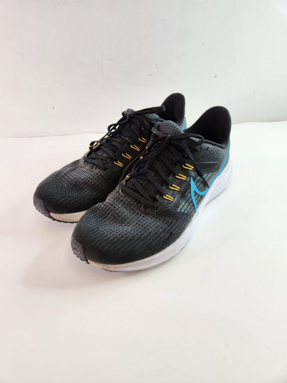 Nike Air Zoom Pegasus 39 Black Chlorine Blue Mens Size 11 NO INSOLES